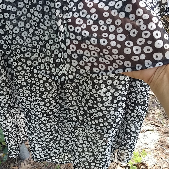 Avenue Black & White Blouse Size 18/20 - Picture 2 of 6